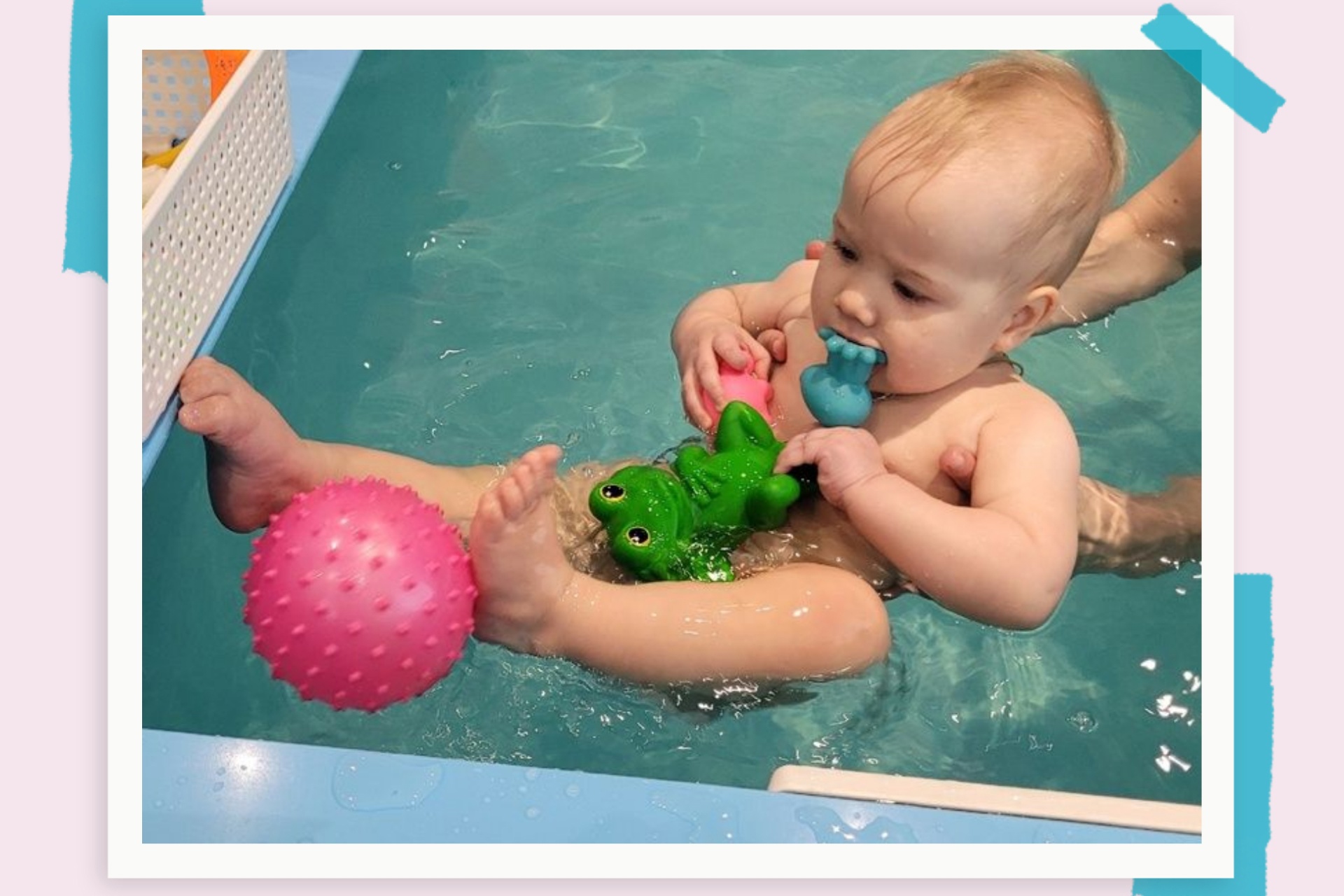 Детский бассейн грудничкового плавания Малышки-Бултышки для детей от 1,5 месяцев до 2 лет в Нижнем Новгороде